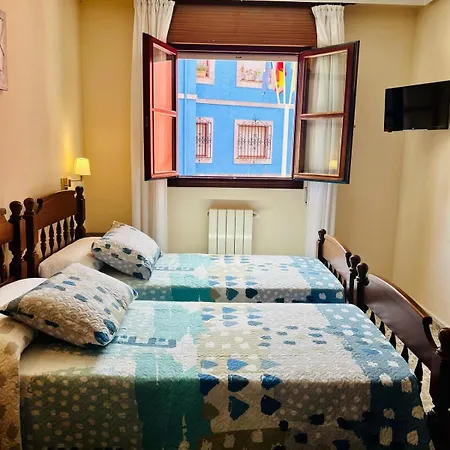 Hotel Palmeras Celorio (Llanes)
