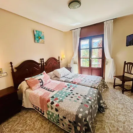 Hotel Palmeras Celorio (Llanes)